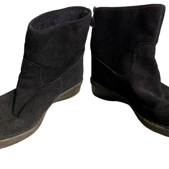 Nine West Suede Leather Booties Boots 9 Black Faux Fur Wedge Heel Round Toe - Picture 4 of 8